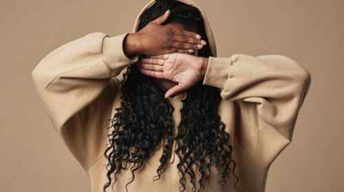 Czy stłumione emocje mogą być przyczyną nawiedzenia